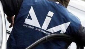 Firenze: fatture false, 15 arresti (3 in carcere, 12 ai domiciliari). Smantellata presunta associazione a delinquere