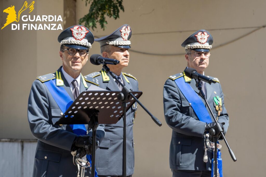 Firenze, Guardia di Finanza: Generale Salsano lascia comando Provinciale per incarico alla Scuola Superiore di Polizia Economico finanziaria